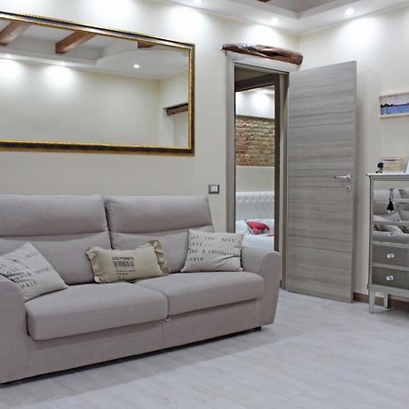 Flamingo Luxury Apartment Ajpsardinia กาญารี ภายนอก รูปภาพ