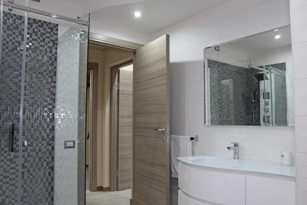 Flamingo Luxury Apartment Ajpsardinia กาญารี ภายนอก รูปภาพ