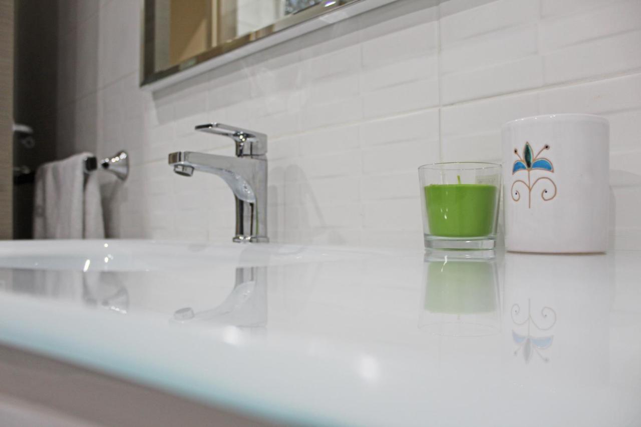 Flamingo Luxury Apartment Ajpsardinia กาญารี ภายนอก รูปภาพ